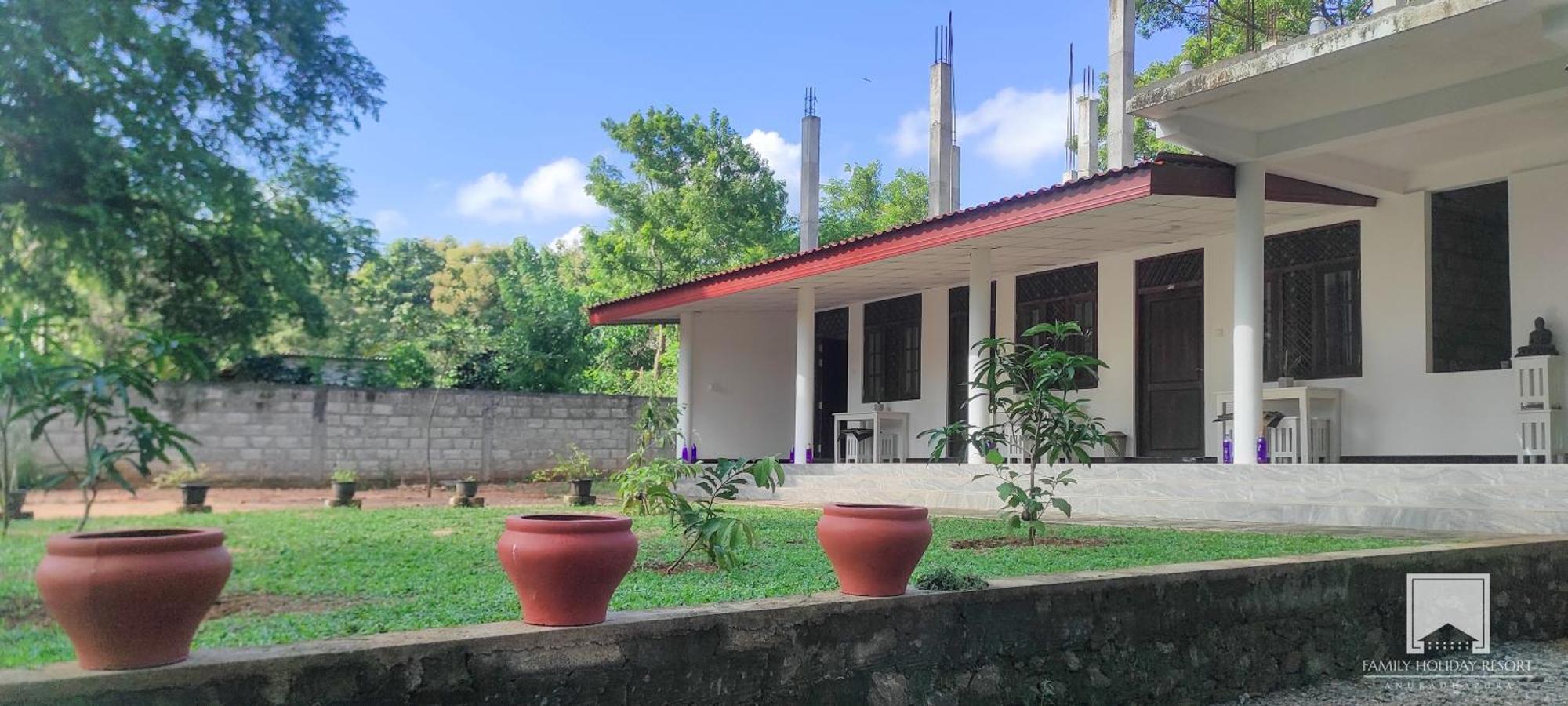 Family Holiday Resort Anurâdhapura Extérieur photo